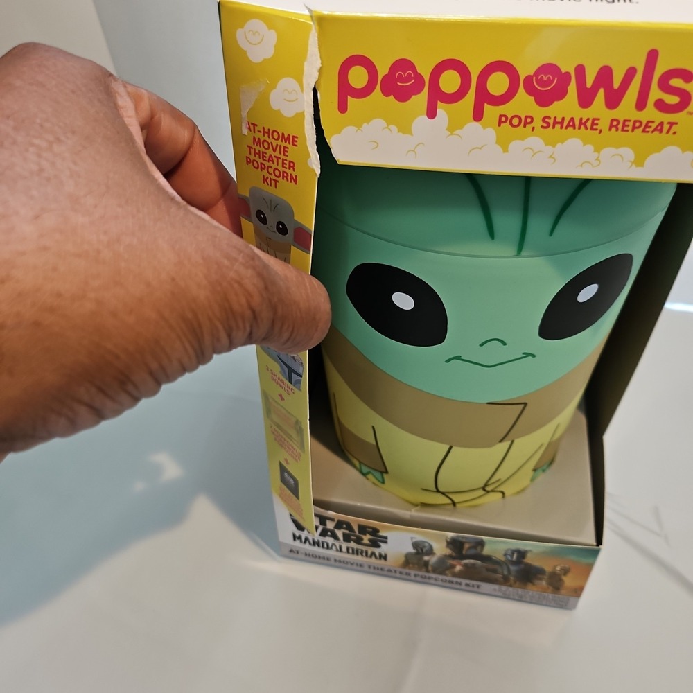 POPPOWLS Star Wars Mandalorian Grogu Collectible Popcorn Bucket Kit - Picture 6 of 7